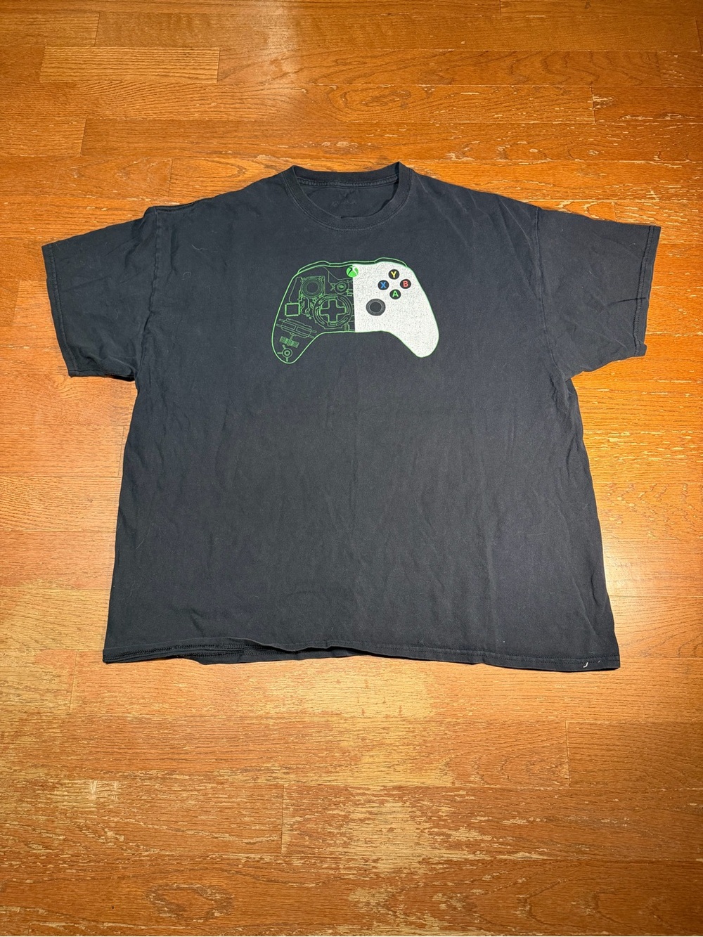 Y2K Xbox 360 Controller Graphic Tee